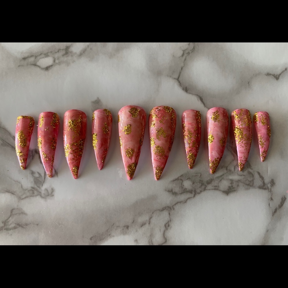 Stiletto press on nails